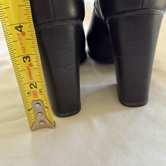 Stuart Weitzman boots - Picture 4 of 5